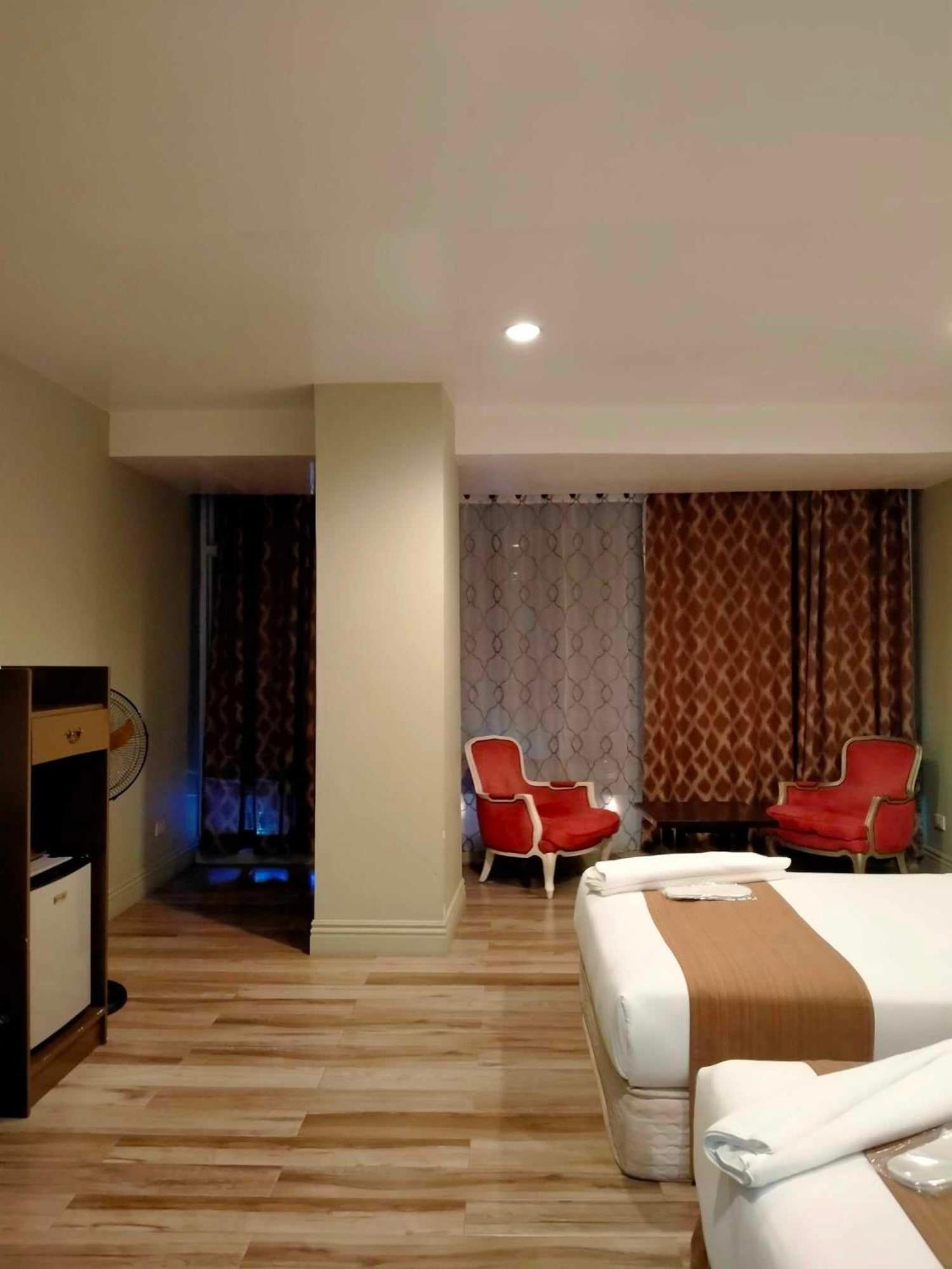 Skyland Garden Hotel And Resort Baguio City Buitenkant foto